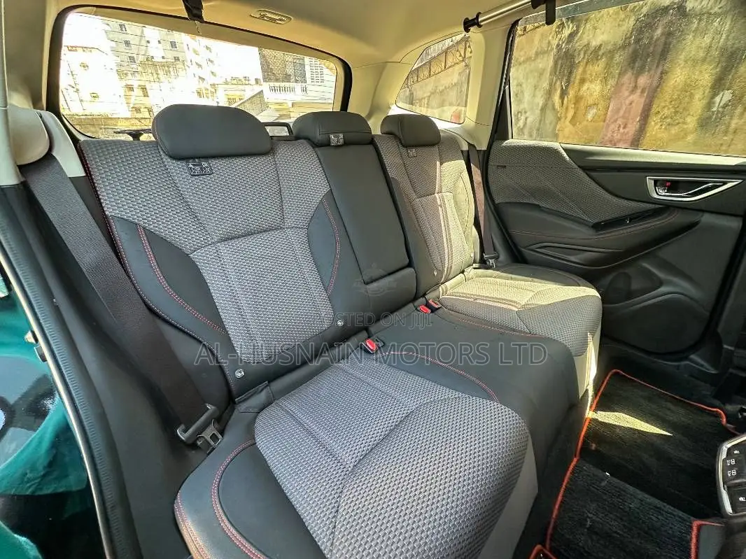 Subaru Forester Premium AWD 2019 Black