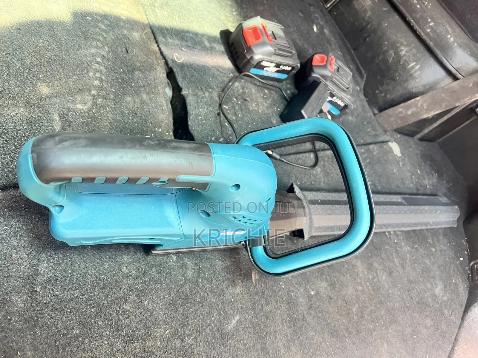Cordless Hedge Trimmer