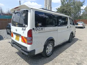 Toyota HiAce 2014 White