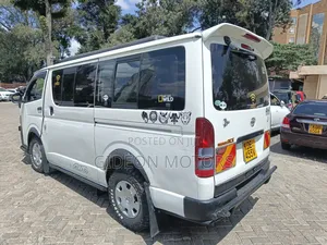 Toyota HiAce 2014 White