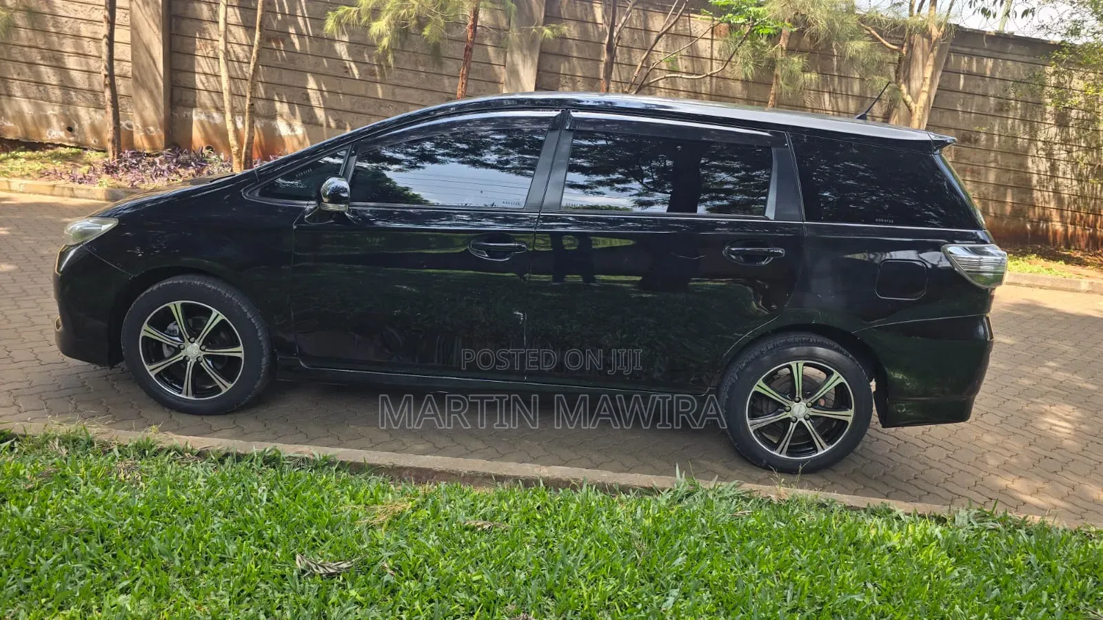 Toyota Wish 2013 Black