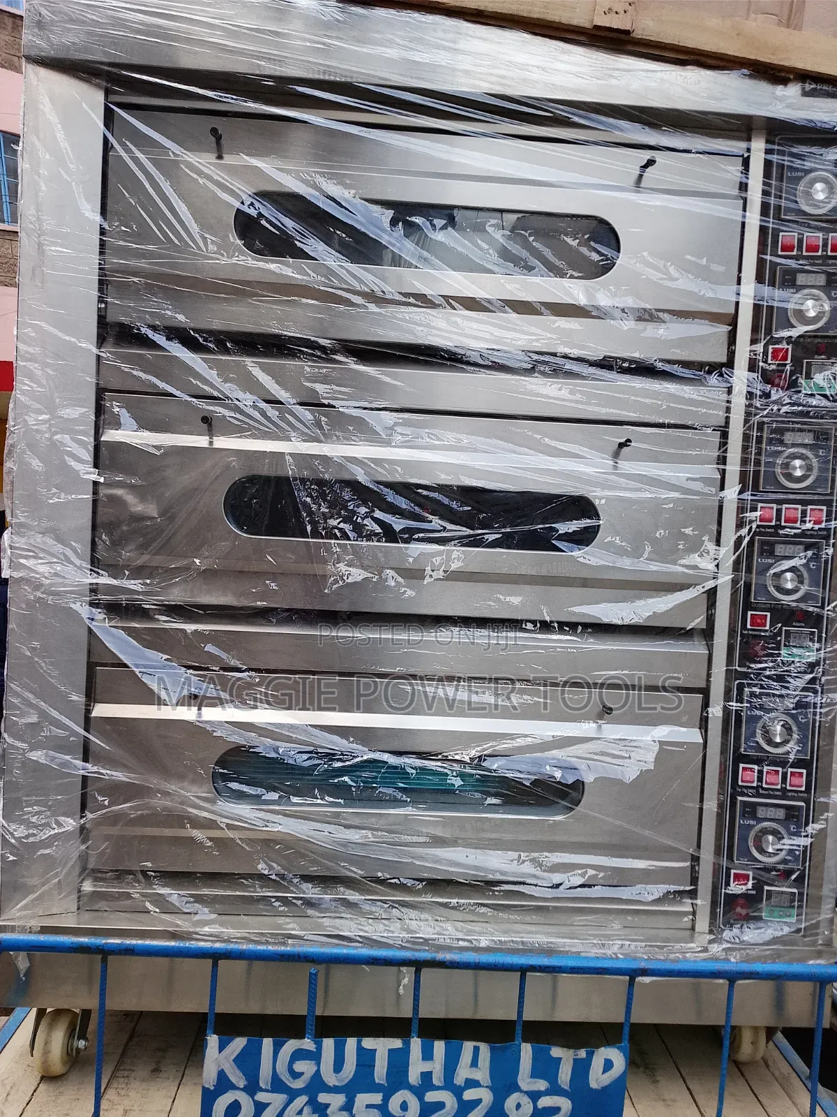 Durable and Approved 3deck Oven Machine/6trays Oven Machine