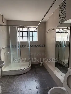 3bdrm Apartment in Valley Arcade for rent