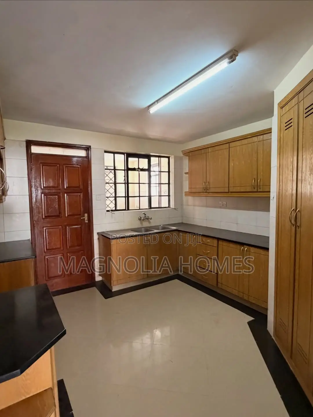 3bdrm Apartment in Valley Arcade for rent