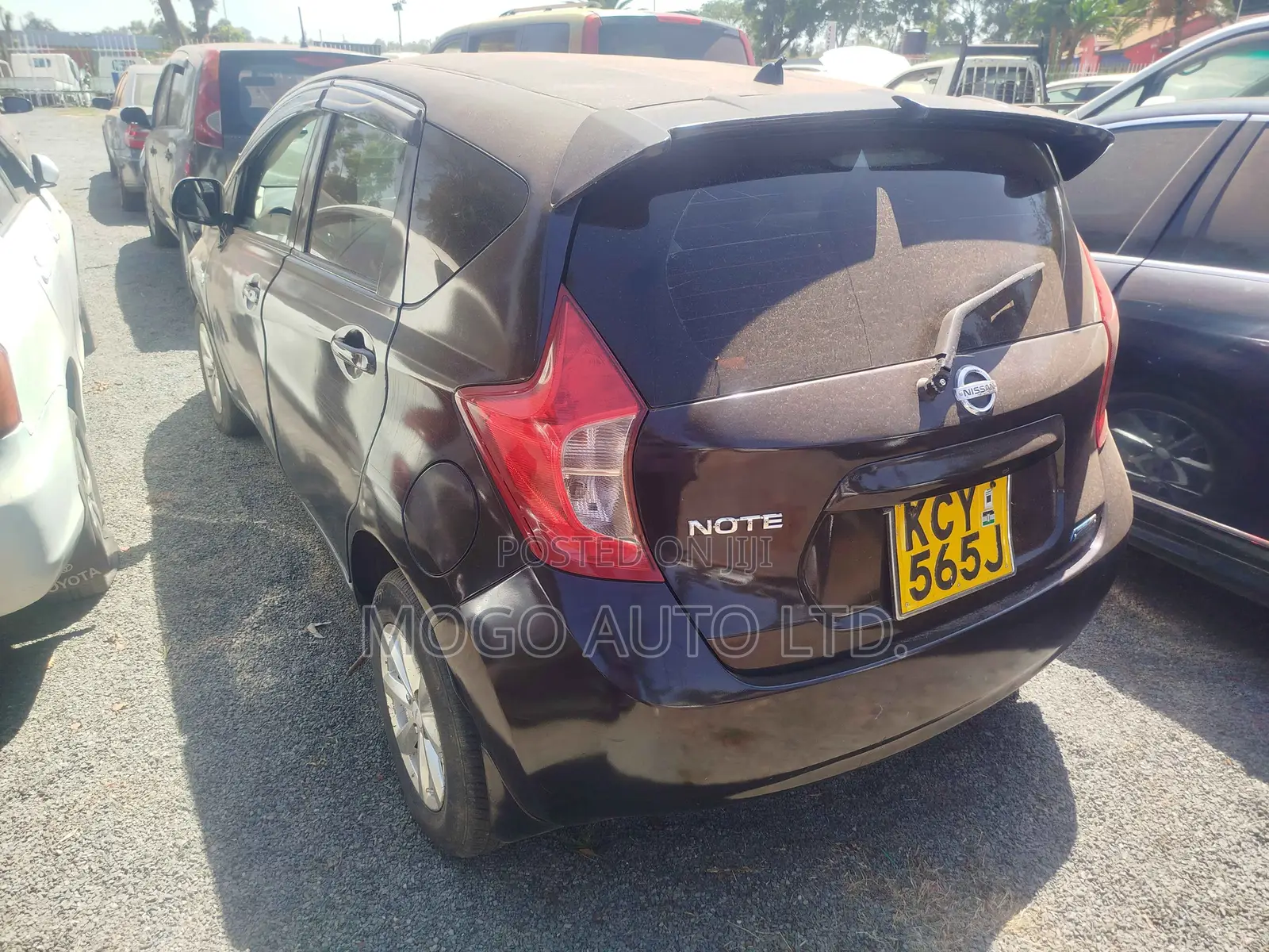 Nissan Note 2013 Purple
