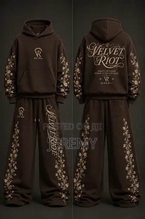 Velvet Riot – Crimson Vine Set 