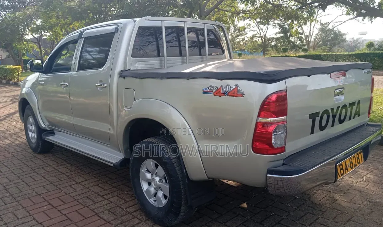 Toyota Hilux 2.5 Cab 2005 Silver