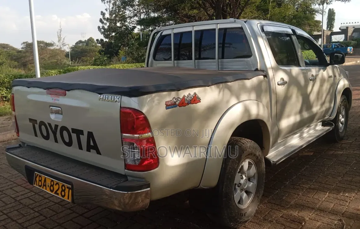 Toyota Hilux 2.5 Cab 2005 Silver