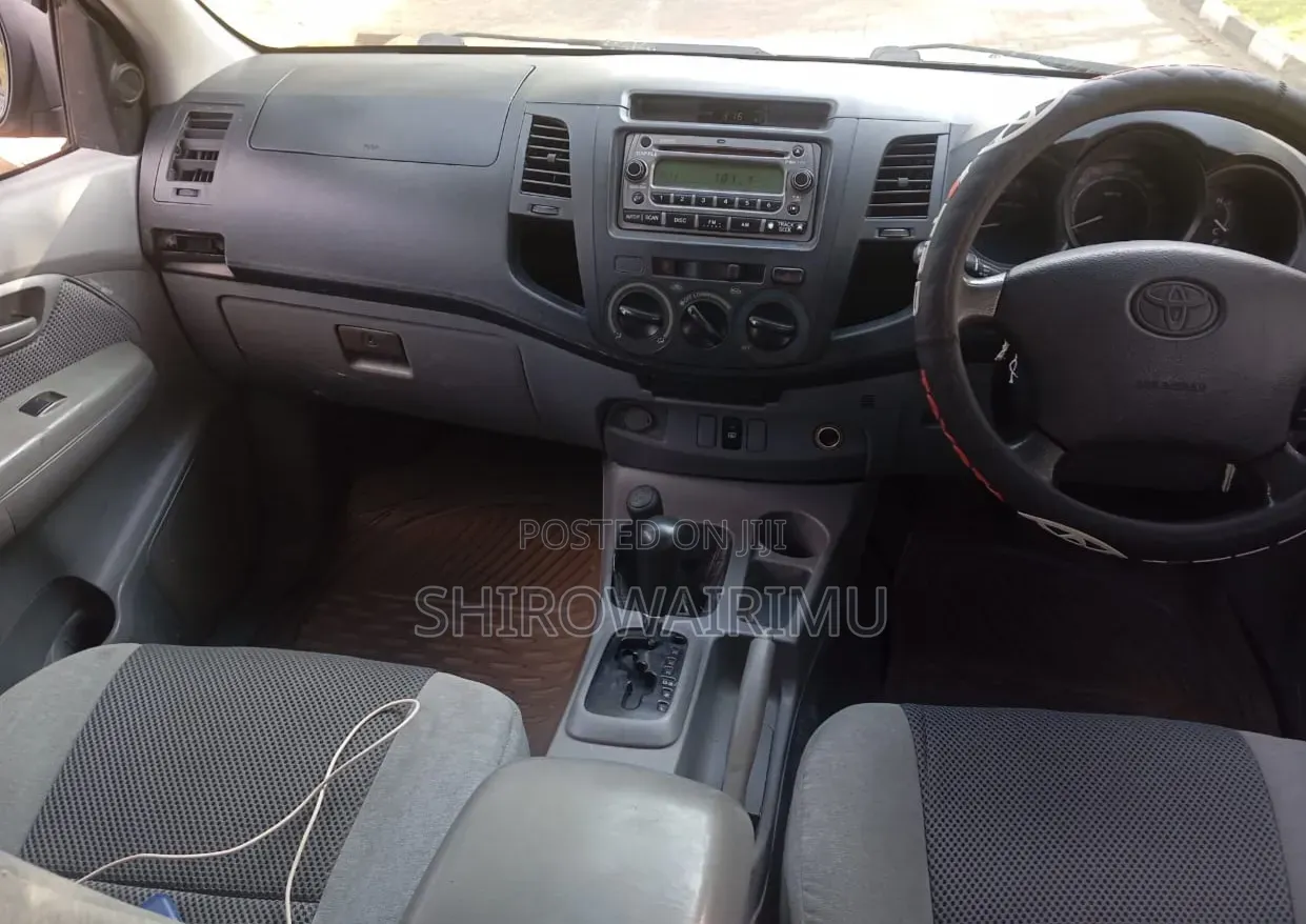 Toyota Hilux 2.5 Cab 2005 Silver