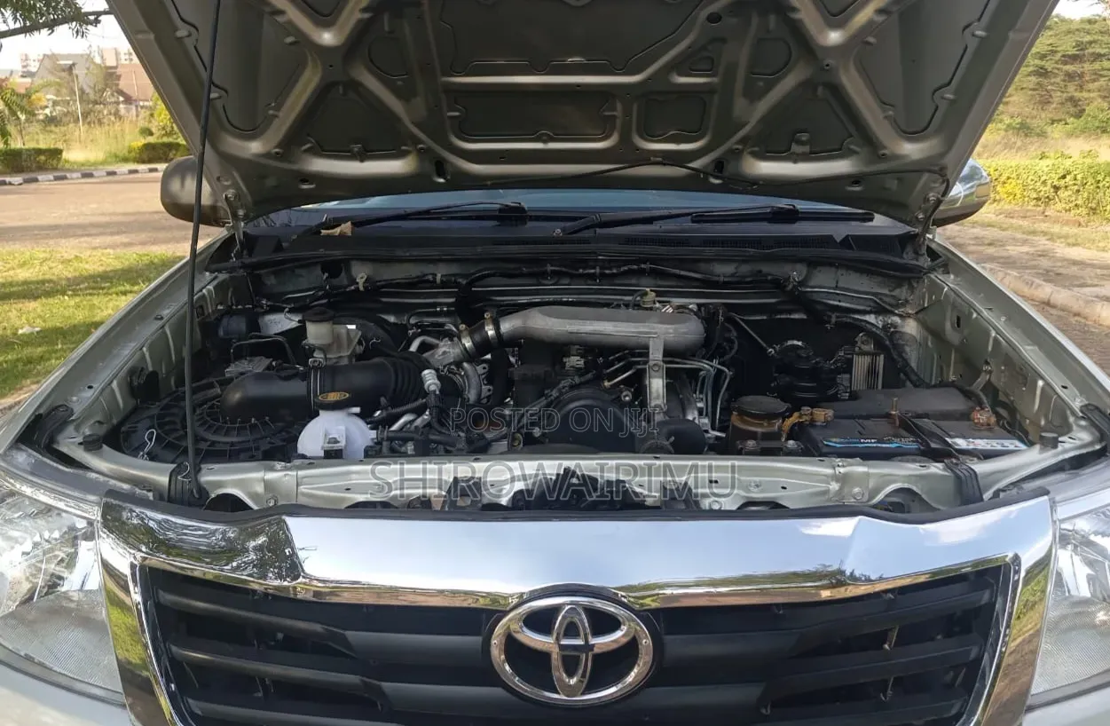 Toyota Hilux 2.5 Cab 2005 Silver