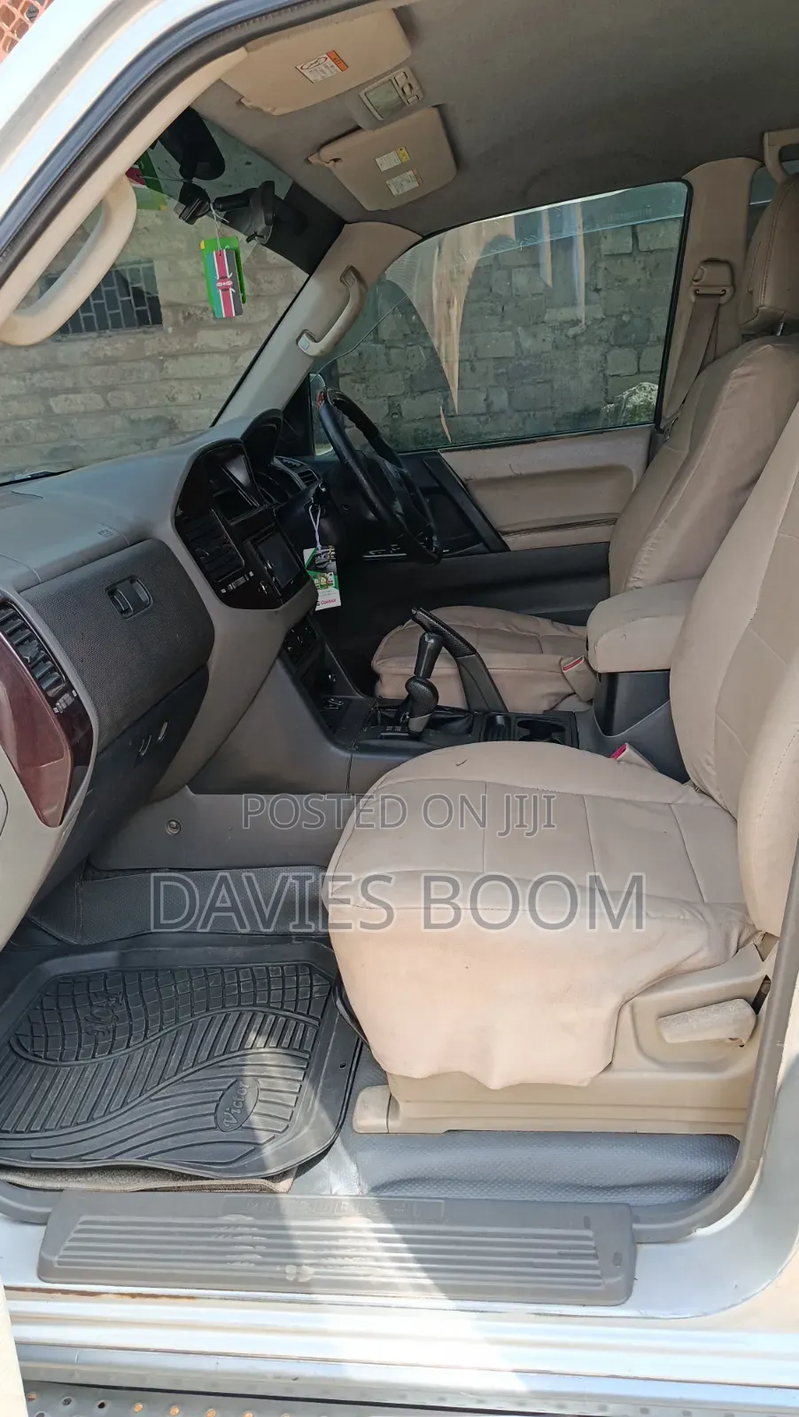 Mitsubishi Pajero 2002 Silver