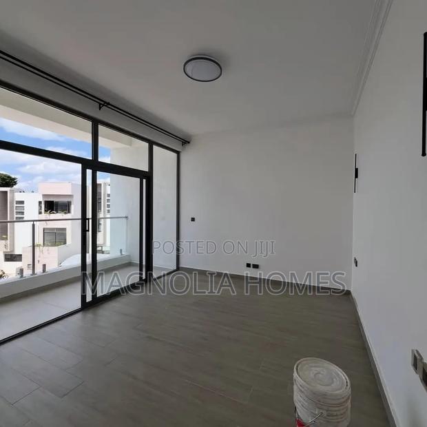 6bdrm Villa in Muthangari for sale - thumbnail 2