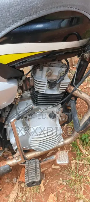 TVS HLX Plus ES 2020 Black