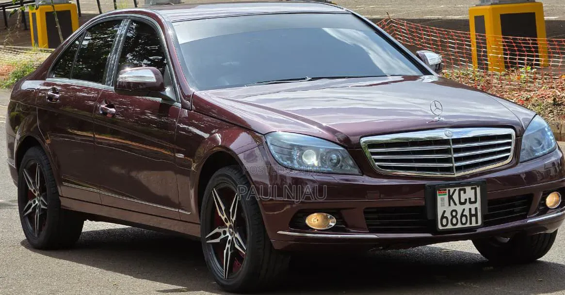 Mercedes-Benz C200 2007 Red