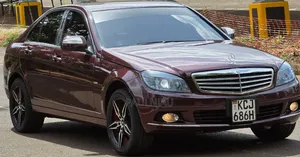 Mercedes-Benz C200 2007 Red