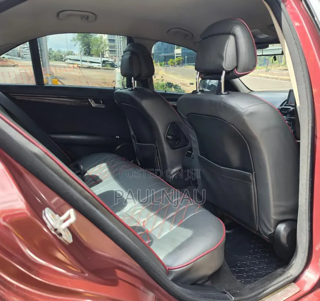 Mercedes-Benz C200 2007 Red
