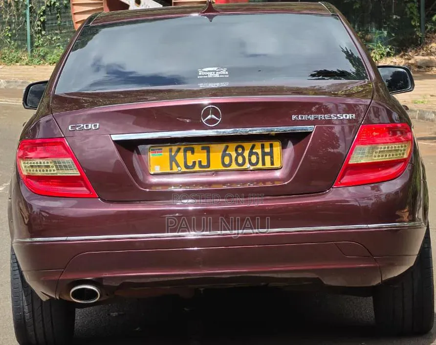 Mercedes-Benz C200 2007 Red