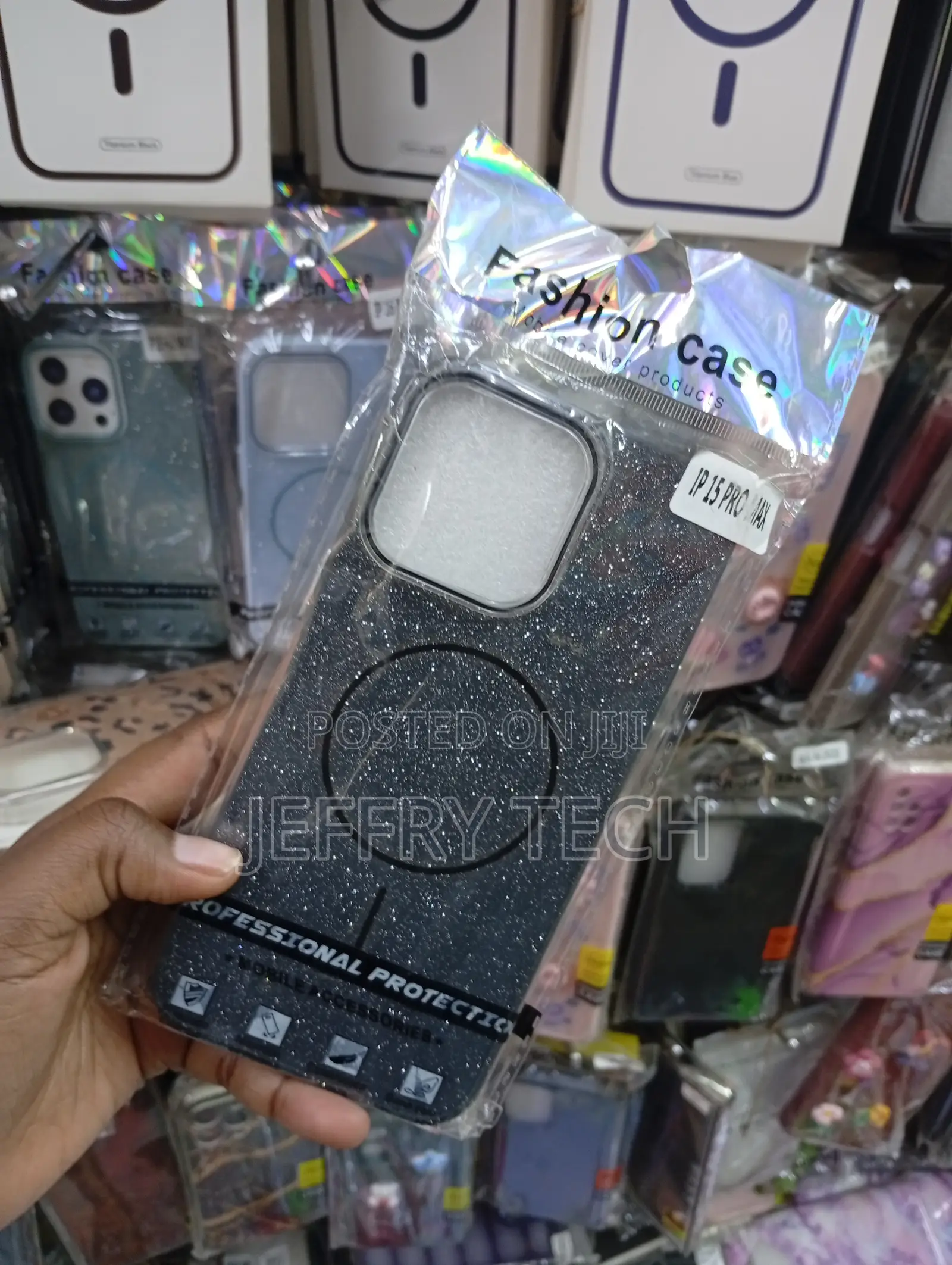 iPhone 15 Pro Max Sparkly Black Finish Cover