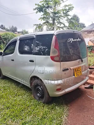 Toyota Fun Cargo 2003 Silver