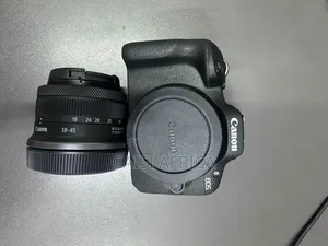 Canon Eos R100 Mirrorless Camera With 18-45mm Lens