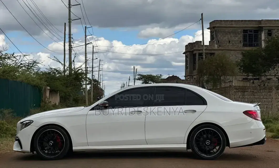 Mercedes-Benz E200 2017 White