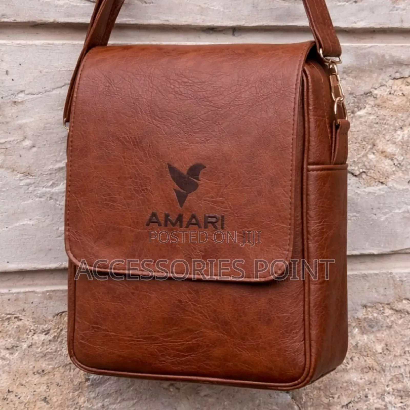 The Amari Urban Sling – Vintage Tan