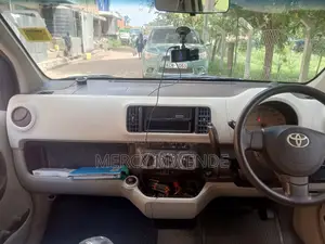 Toyota Passo 2010 White