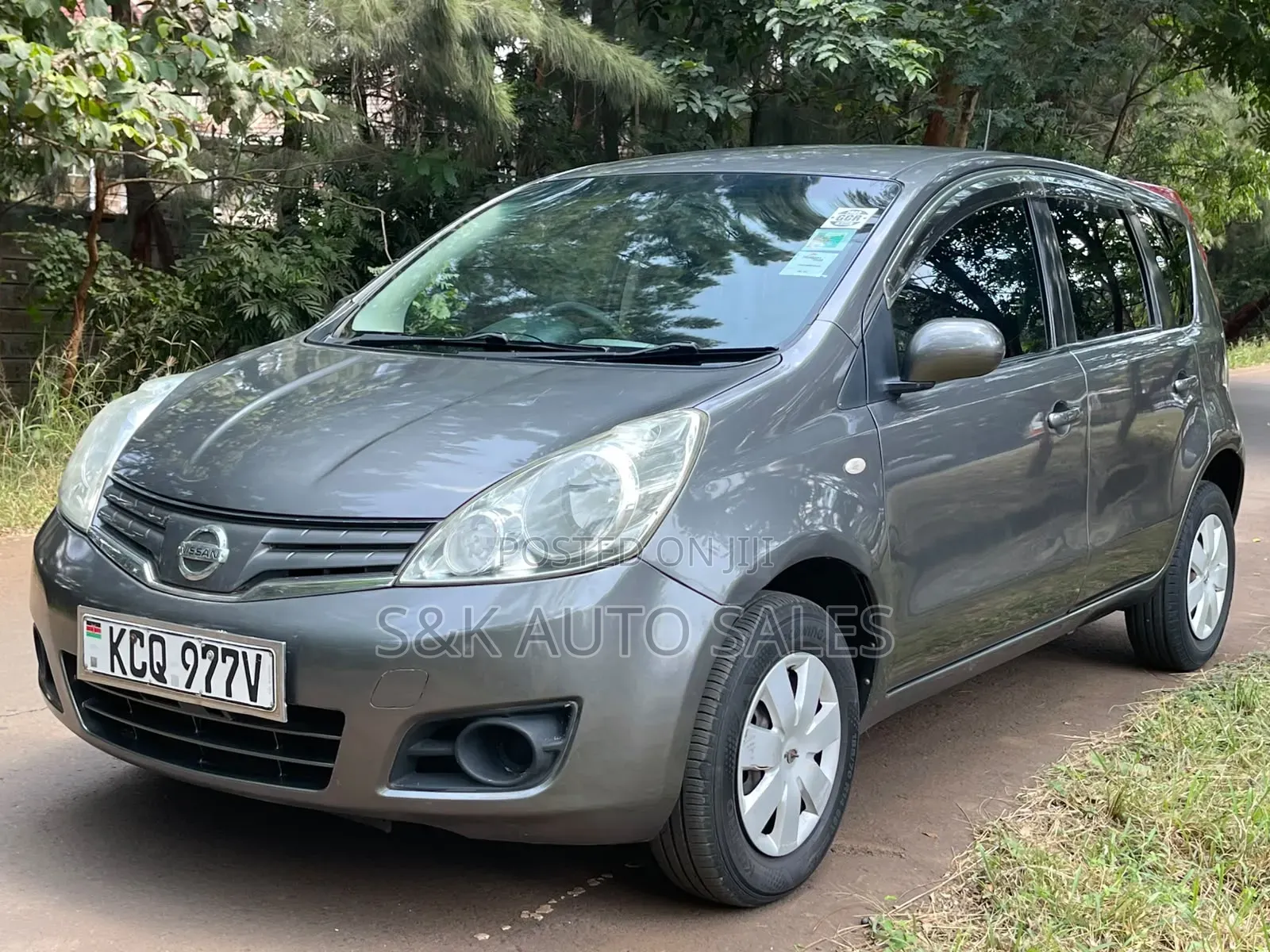 Nissan Note 2011 Gray