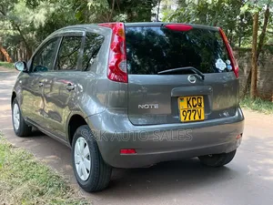 Nissan Note 2011 Gray