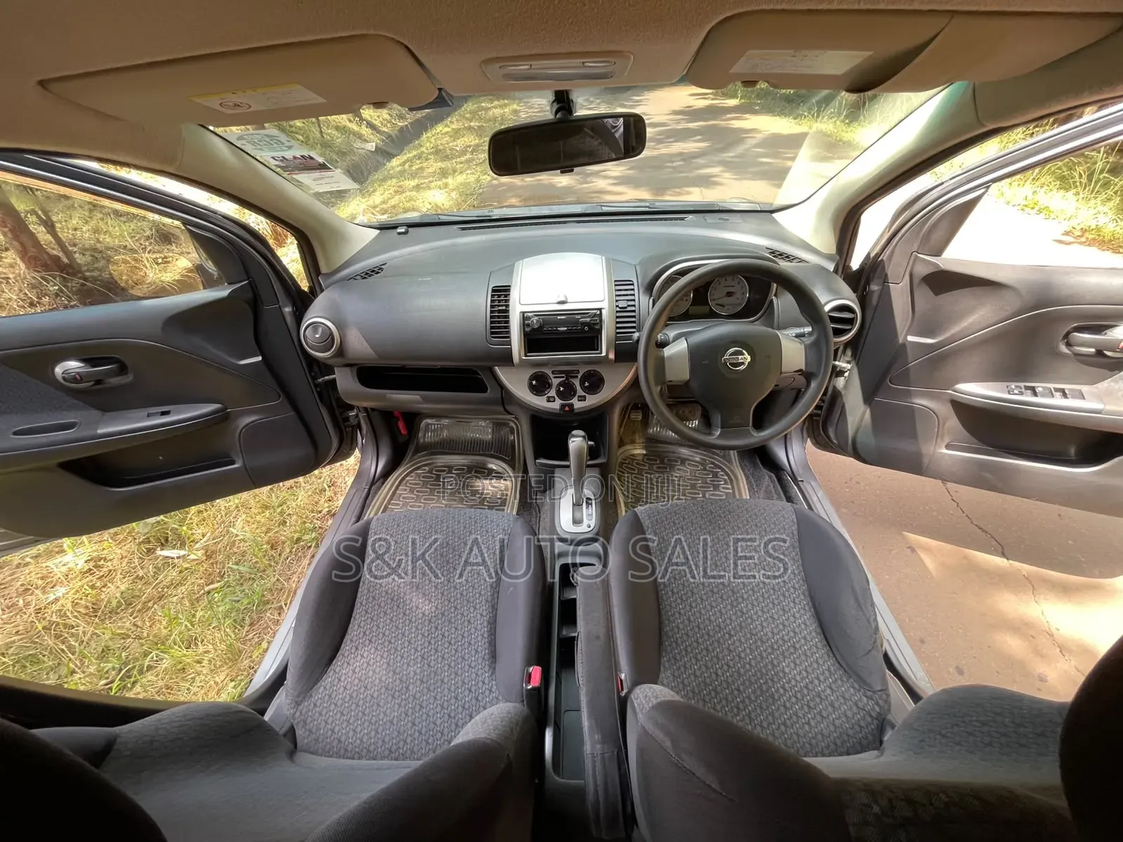 Nissan Note 2011 Gray