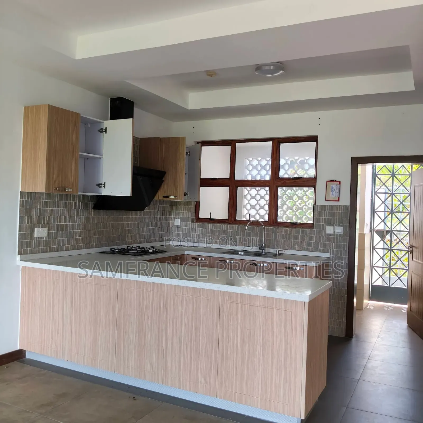 3bdrm Townhouse / Terrace in Kikambala for rent