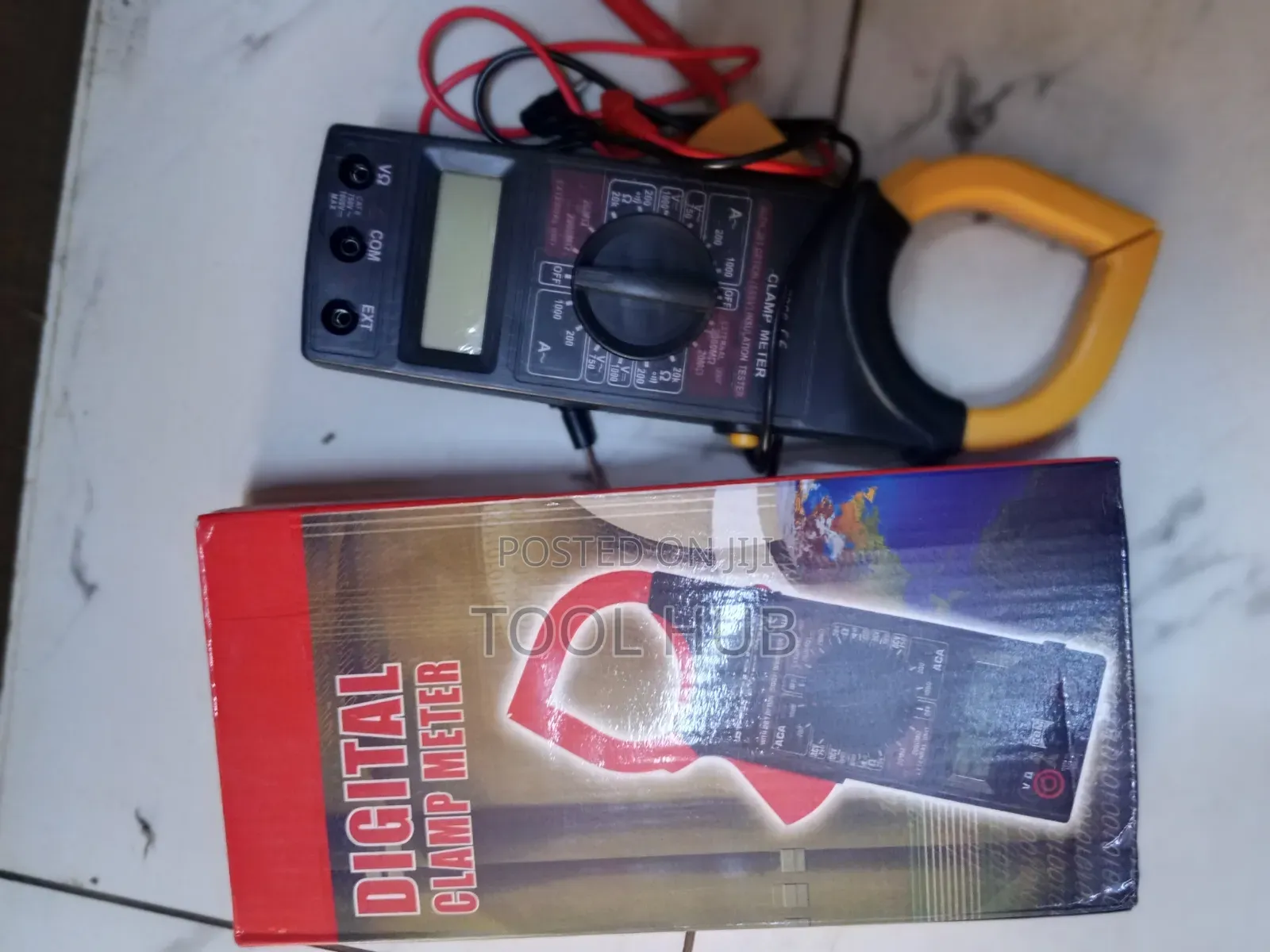 Digital Clamp Meter