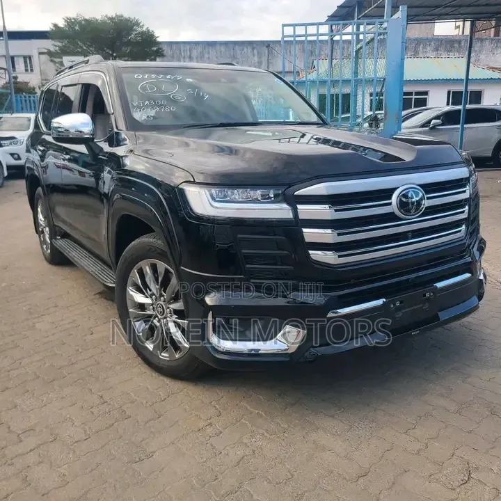 Toyota Land Cruiser 2022 Black
