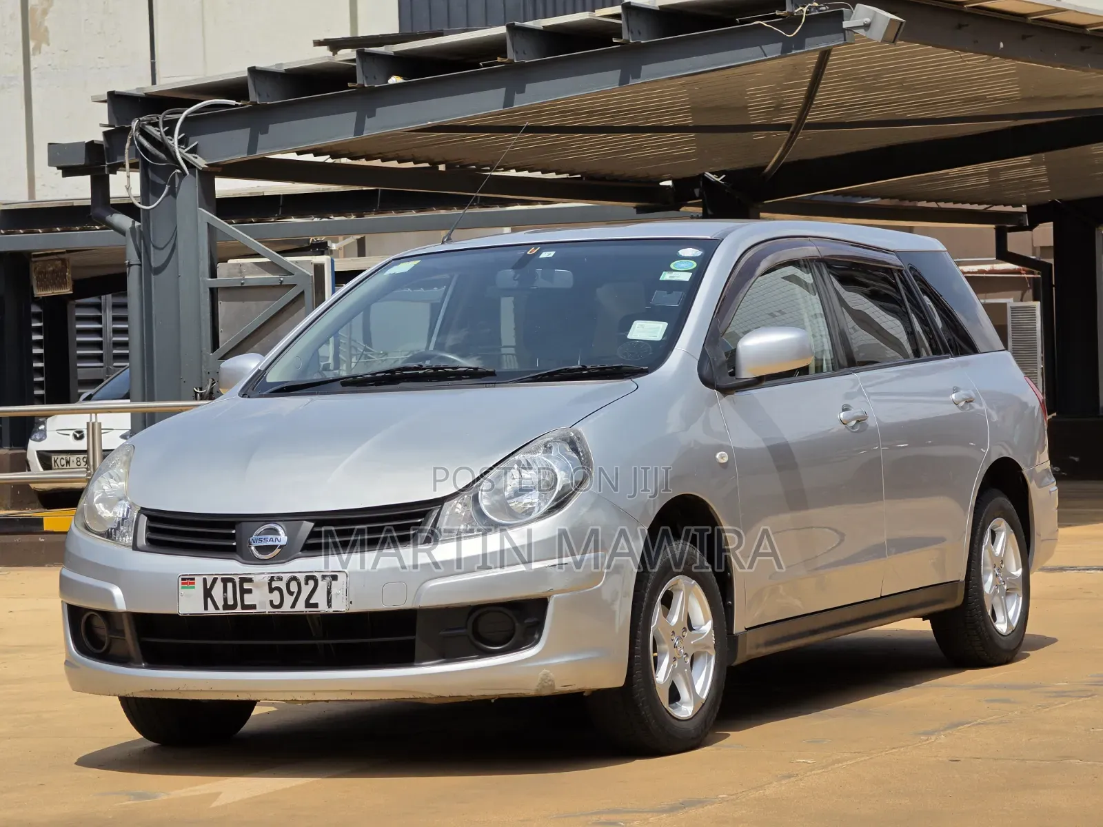 Nissan Advan 2014 Silver