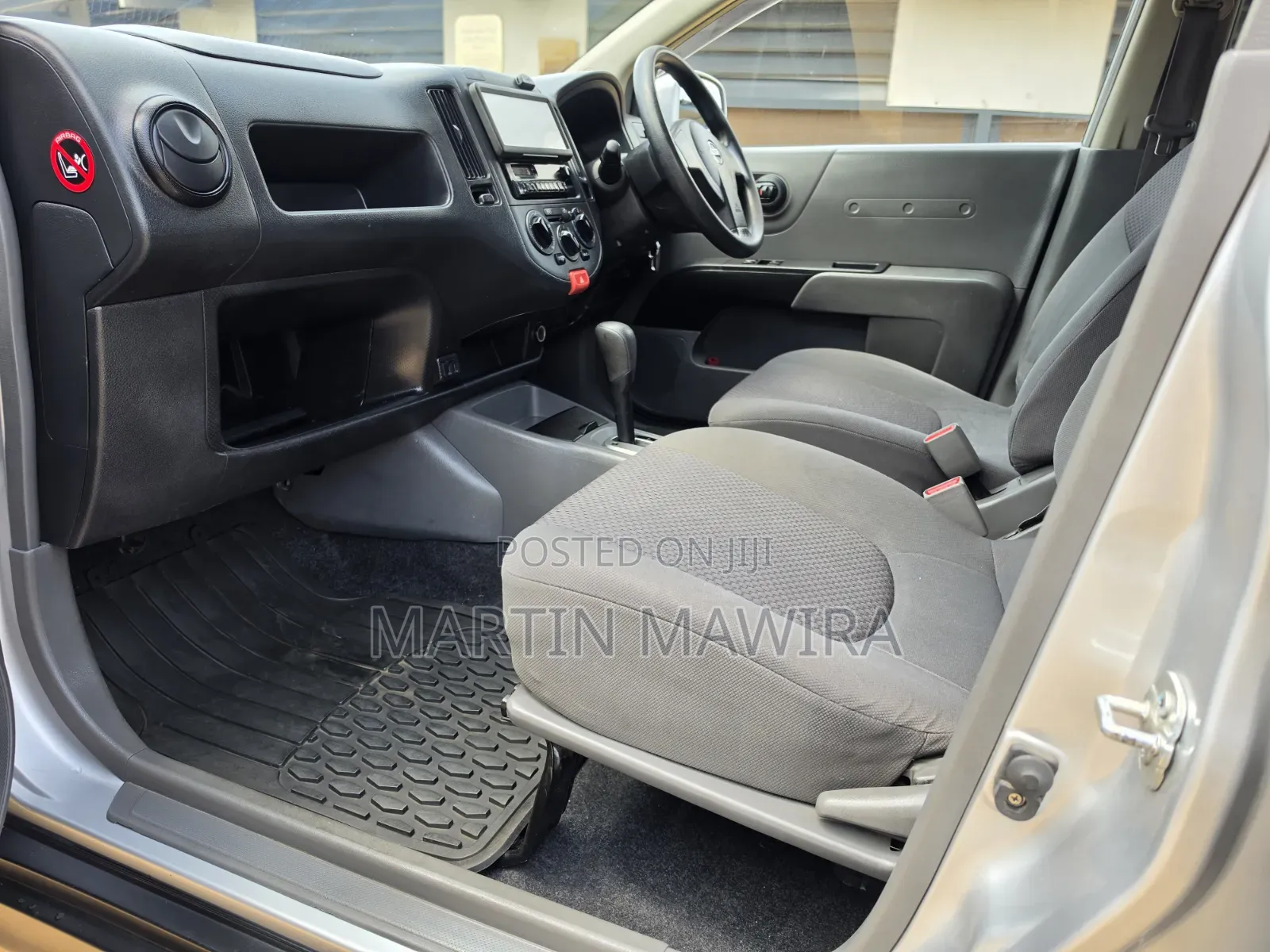 Nissan Advan 2014 Silver