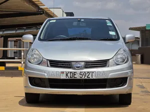 Nissan Advan 2014 Silver
