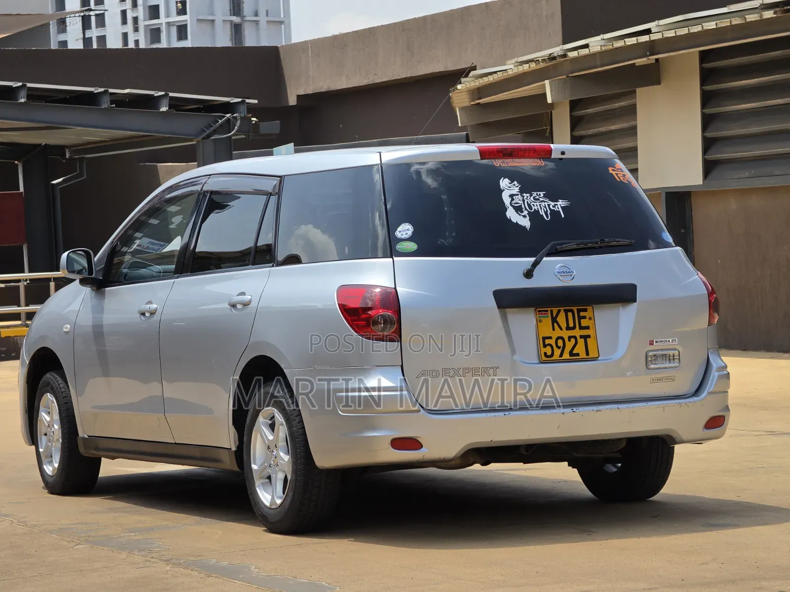 Nissan Advan 2014 Silver