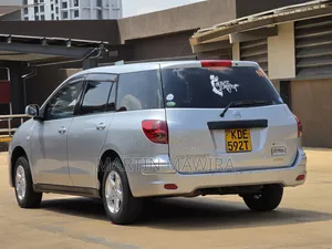 Nissan Advan 2014 Silver