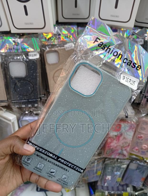 Ip 15 Plus Textured, Shimmering Glitter Overlay Cover - thumbnail 2