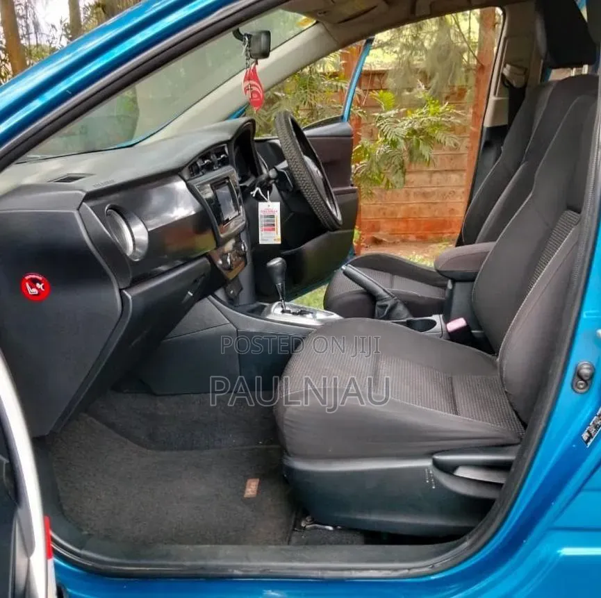 Toyota Auris 2013