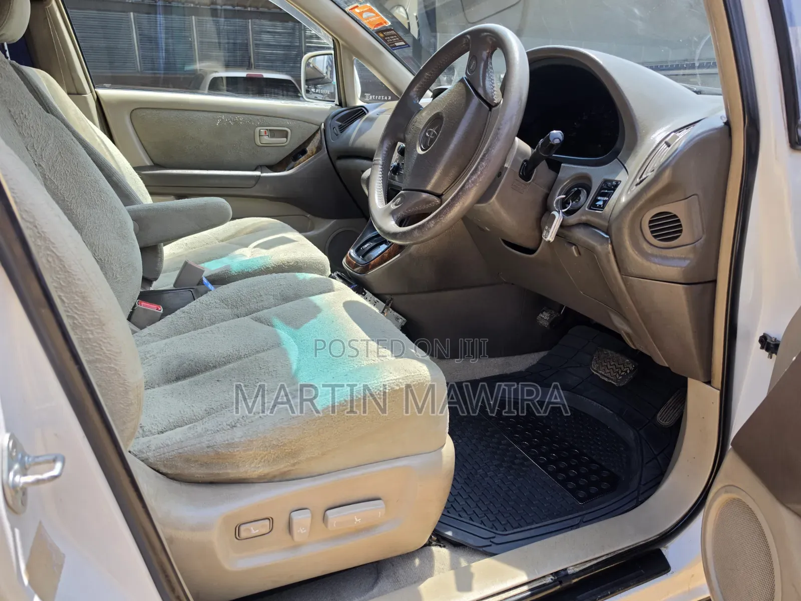 Toyota Harrier 2002 White