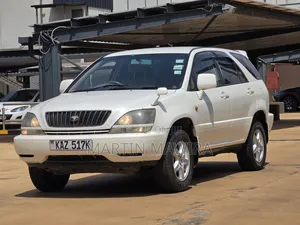 Toyota Harrier 2002 White