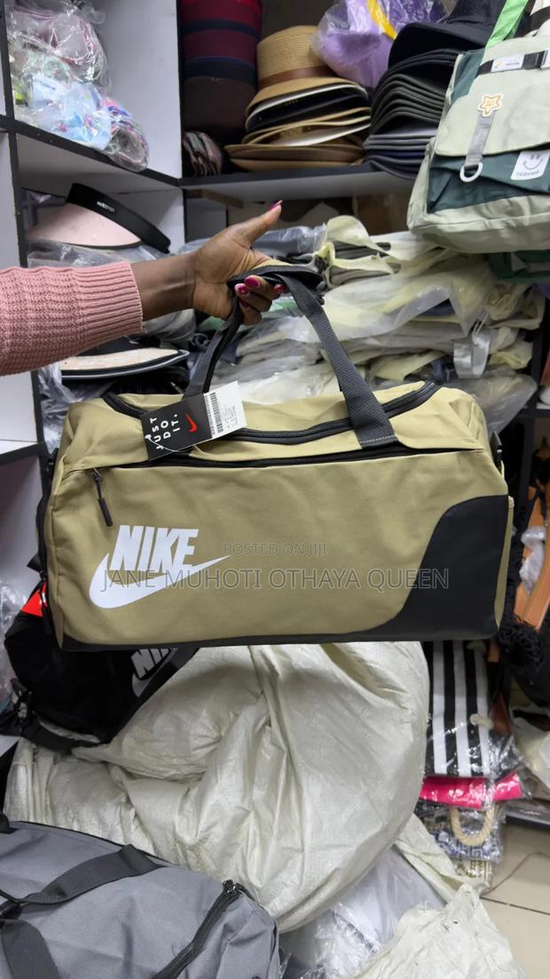 Nike Duffle /Gym Bag - thumbnail 3
