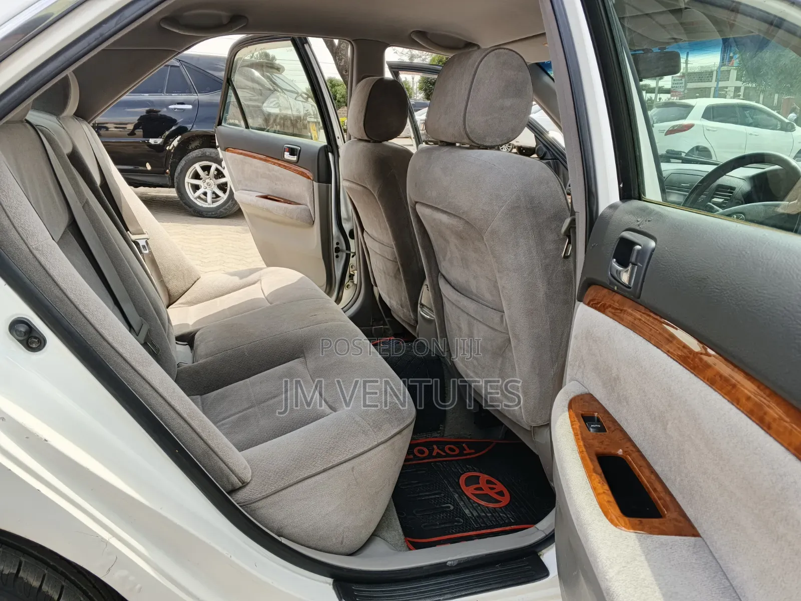 Toyota Mark II 2004 White