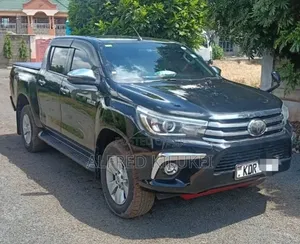 Toyota Hilux 2018 Black