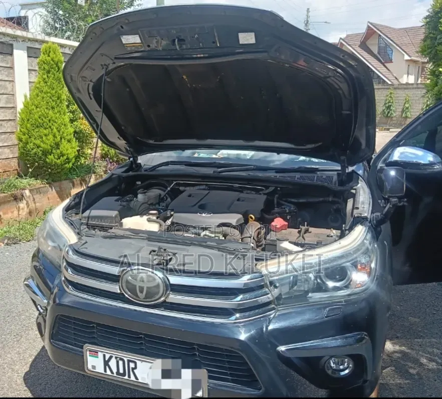 Toyota Hilux 2018 Black