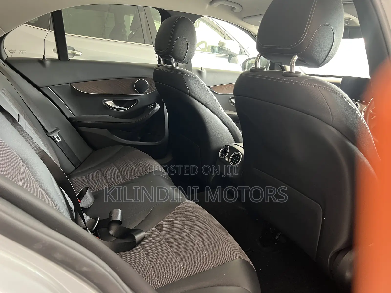 Mercedes-Benz C180 2019 Silver