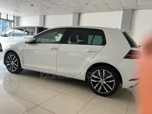 Volkswagen Golf 2019 White