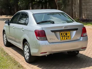 Toyota Axio 2013 Silver