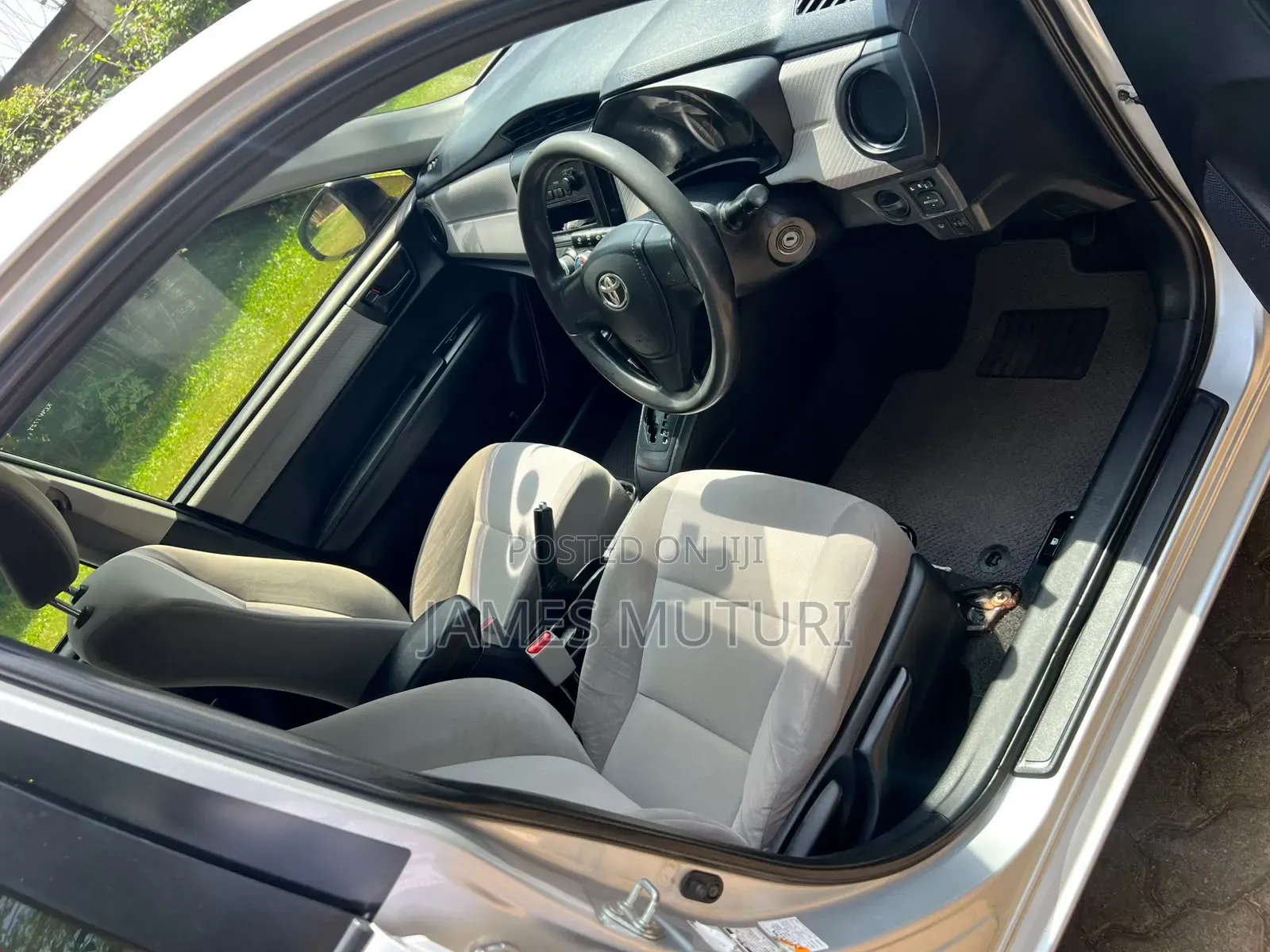 Toyota Axio 2013 Silver